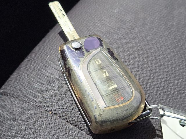 Vehicle image 32 of 32