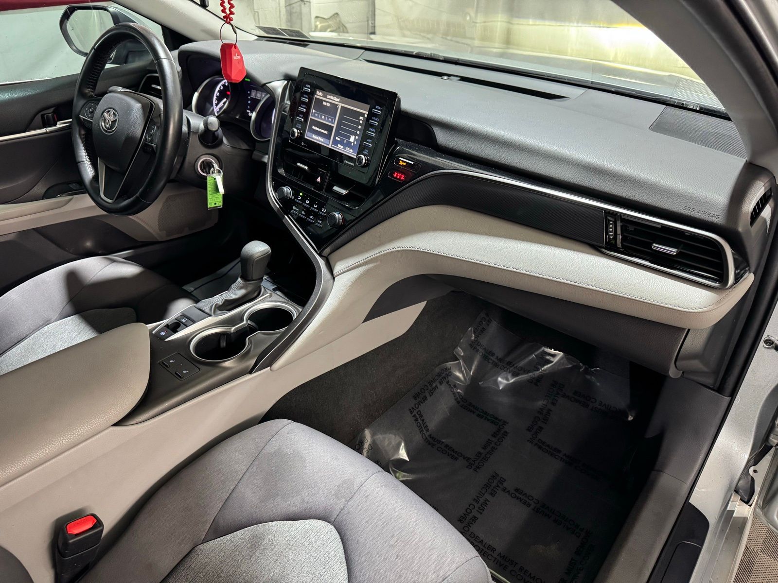 Vehicle image 15 of 26