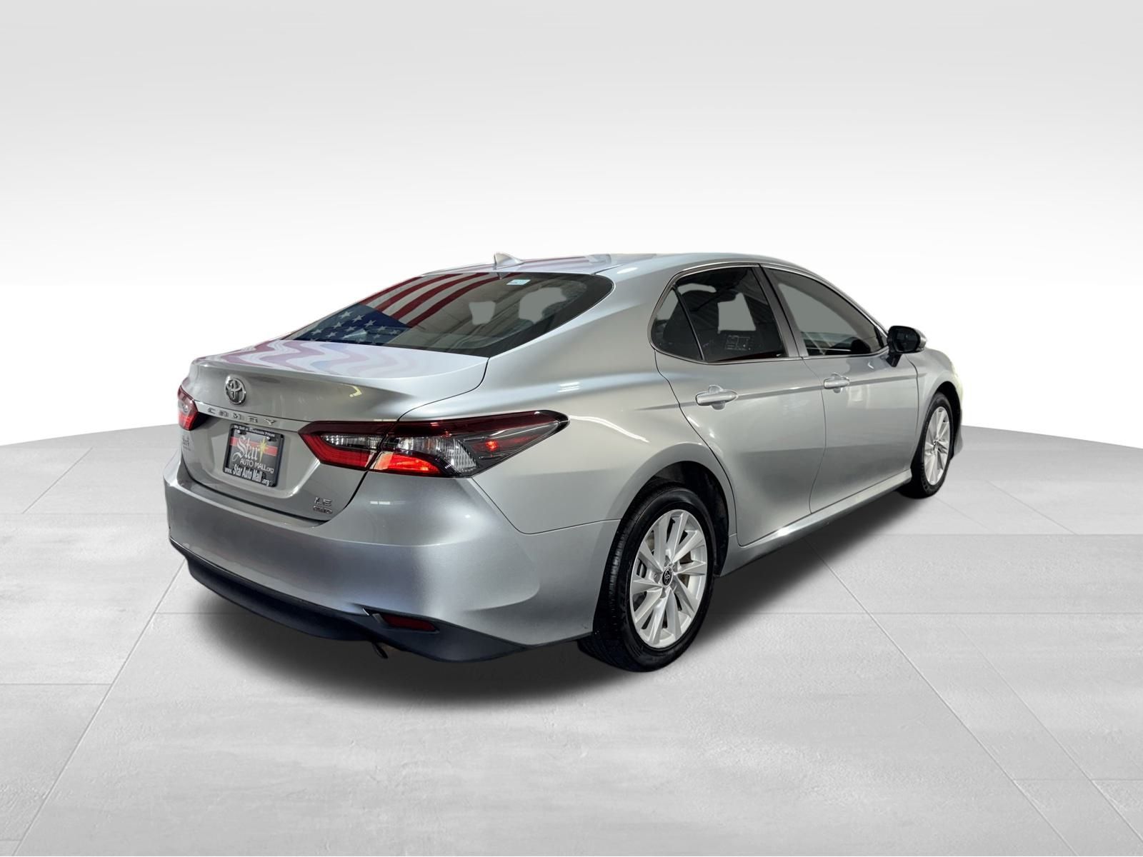 Vehicle image 6 of 26