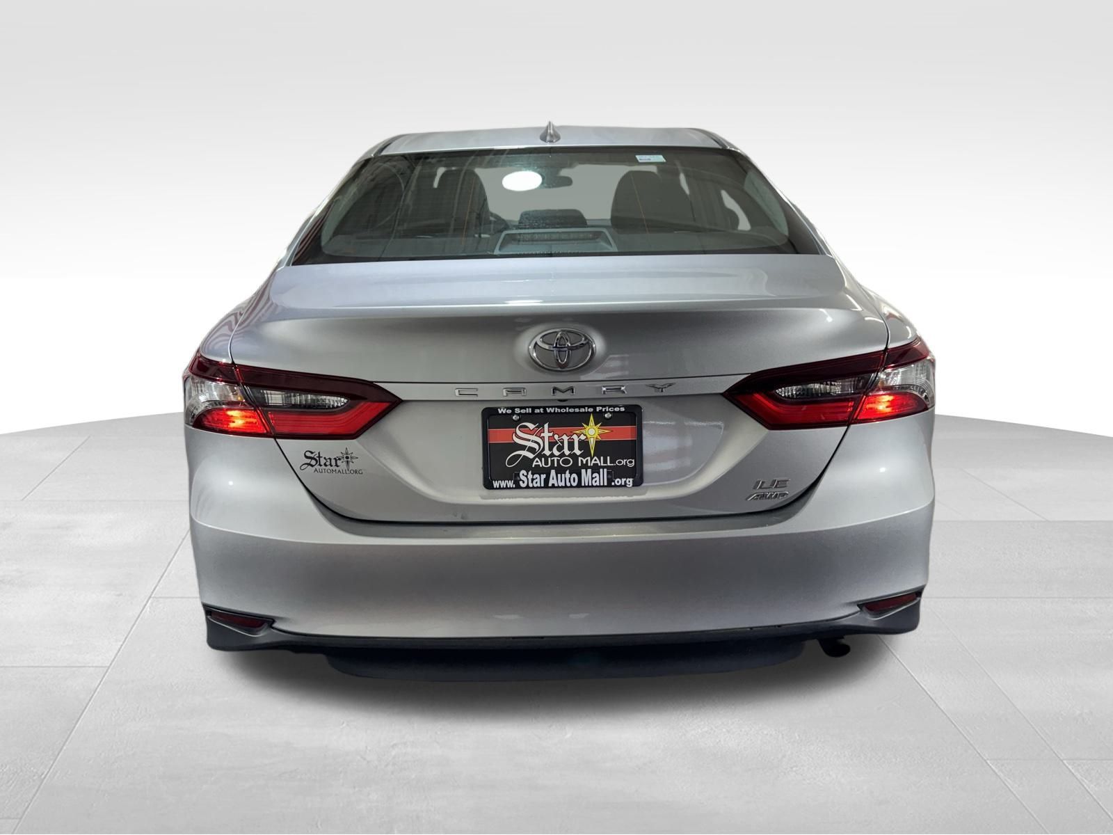 Vehicle image 7 of 26