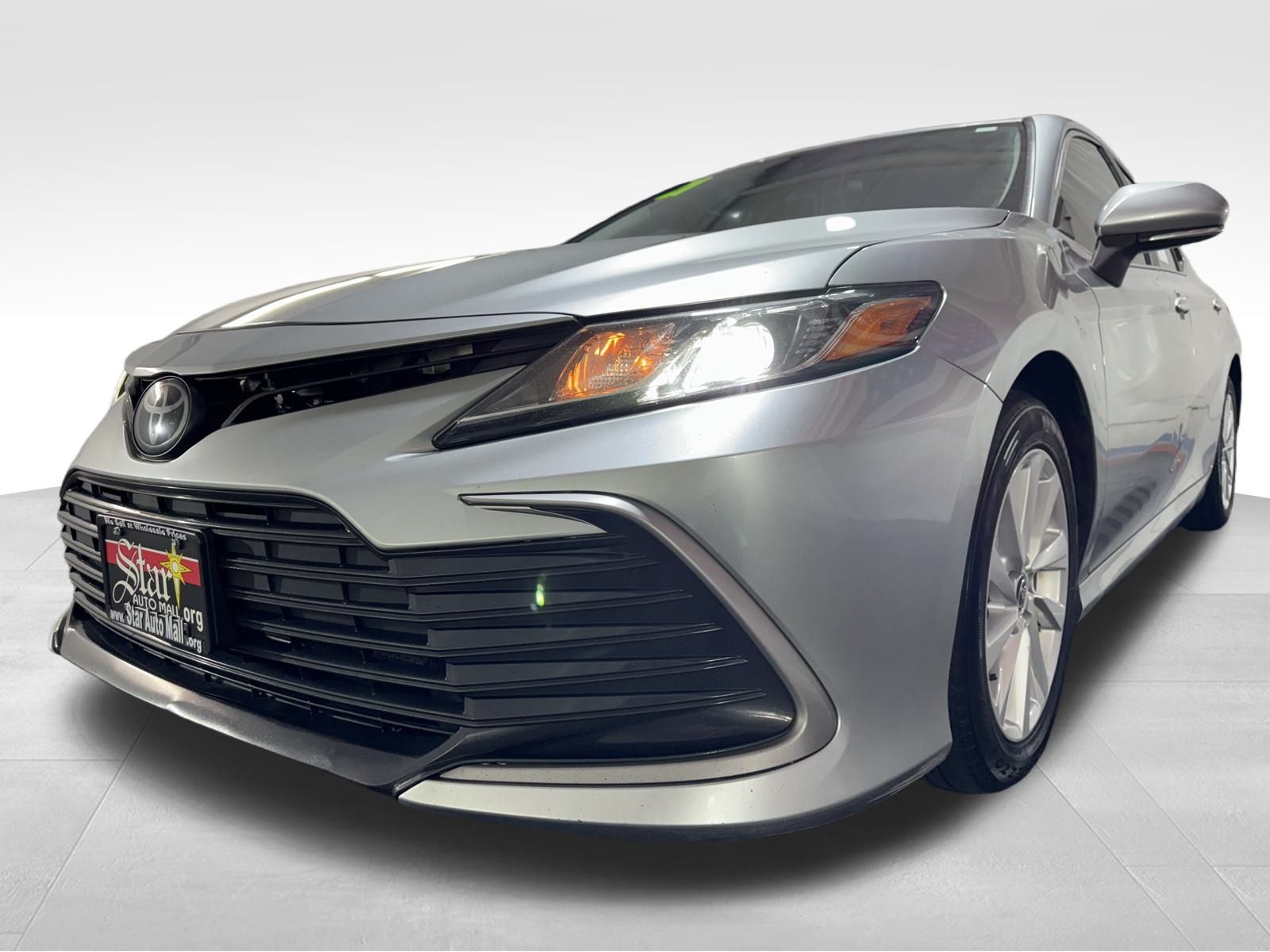Vehicle image 2 of 26
