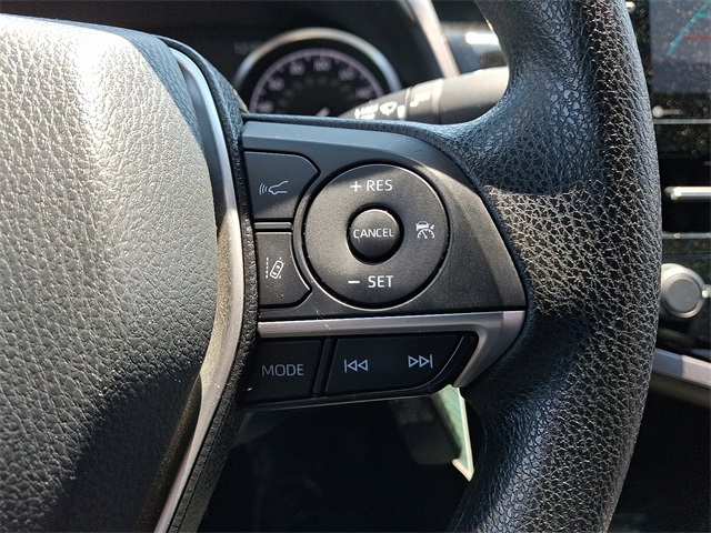Vehicle image 23 of 30