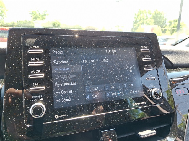 Vehicle image 17 of 30