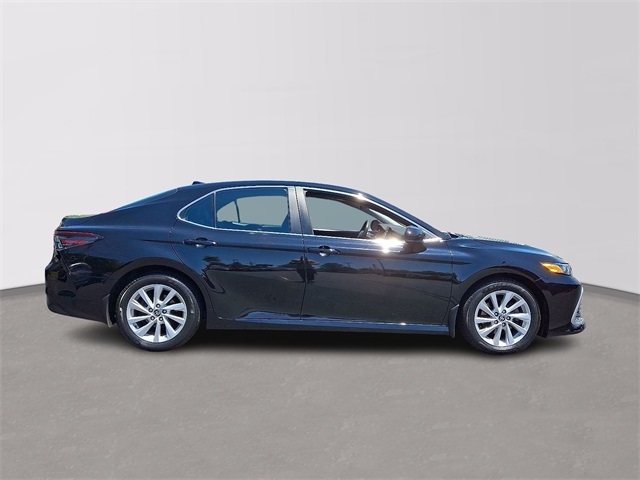 Vehicle image 3 of 30
