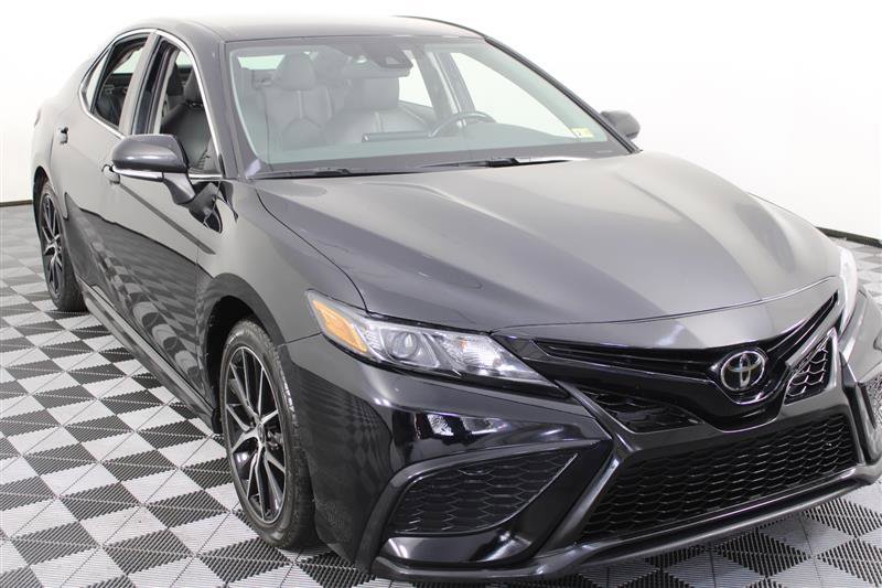 2021 Toyota Camry SE Image 1 of 59