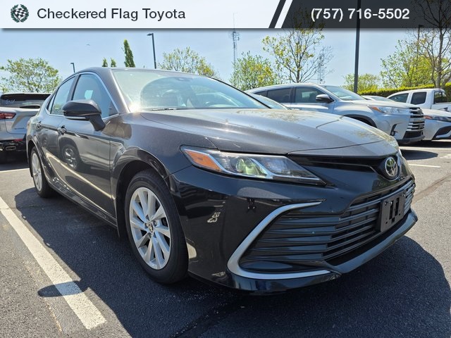 Vehicle image 4 of 22