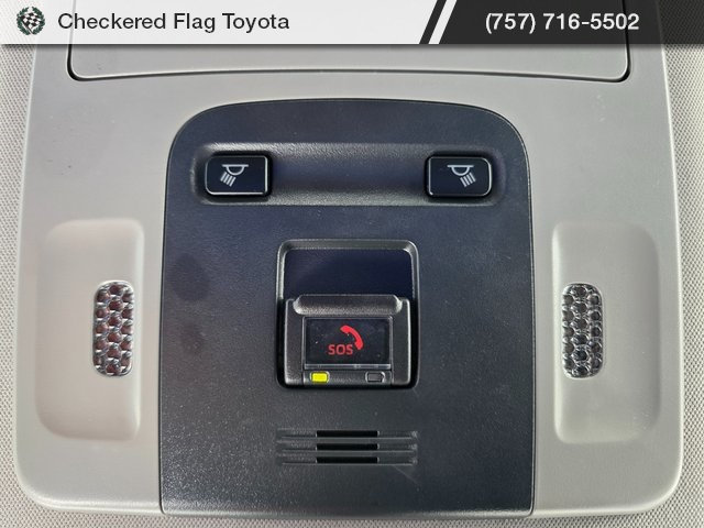 Vehicle image 9 of 22