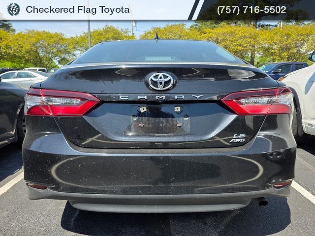 Vehicle image 6 of 22