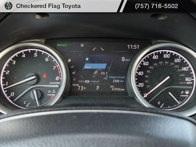 Vehicle image 11 of 22