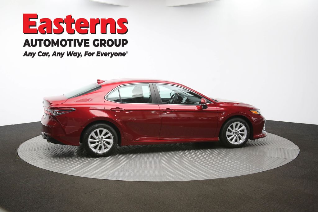 Vehicle image 22 of 61