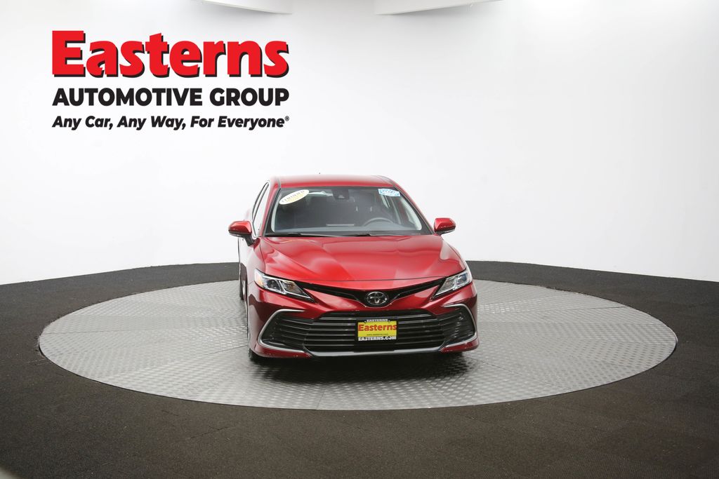 Vehicle image 10 of 61