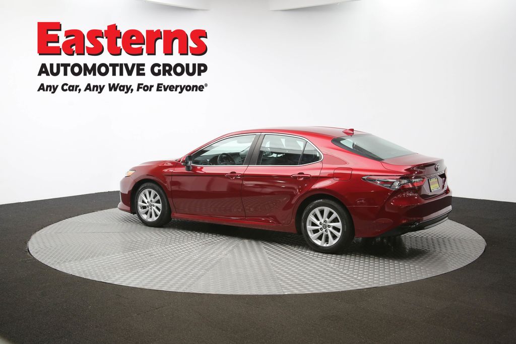Vehicle image 34 of 61