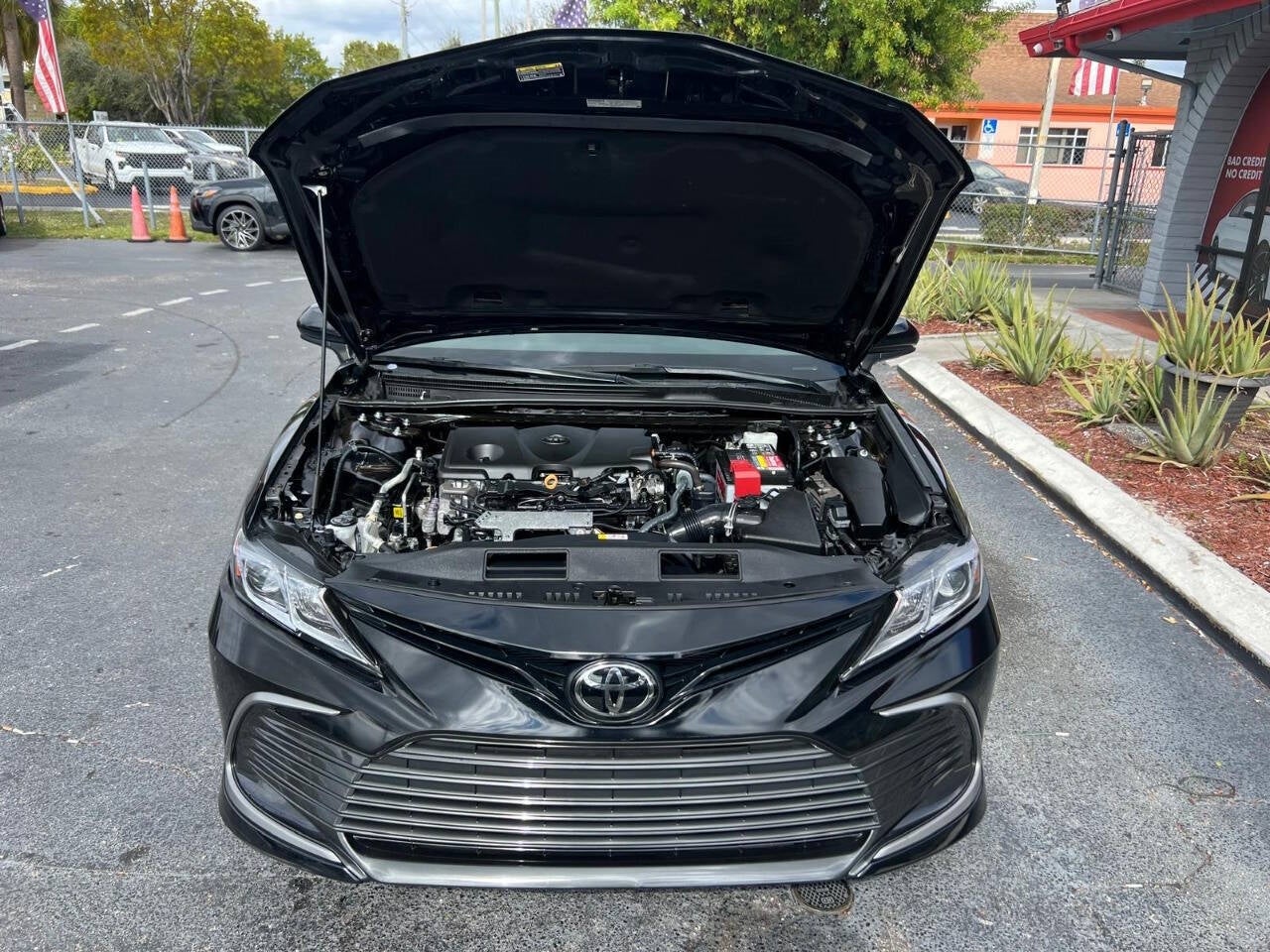 Vehicle image 11 of 44
