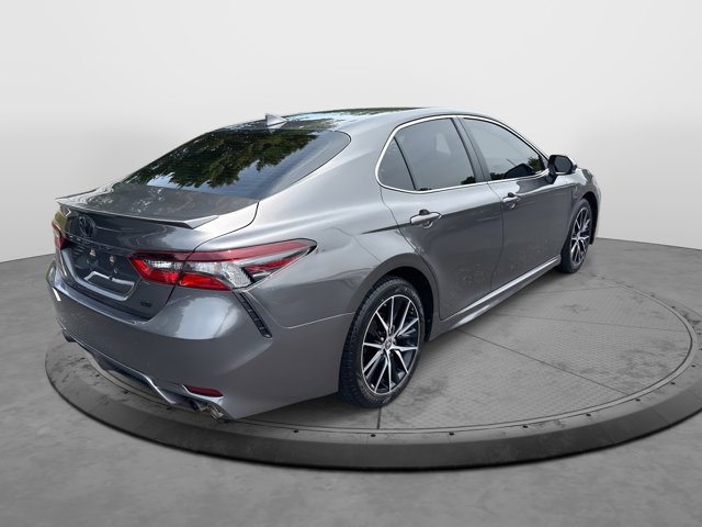 Vehicle image 5 of 35