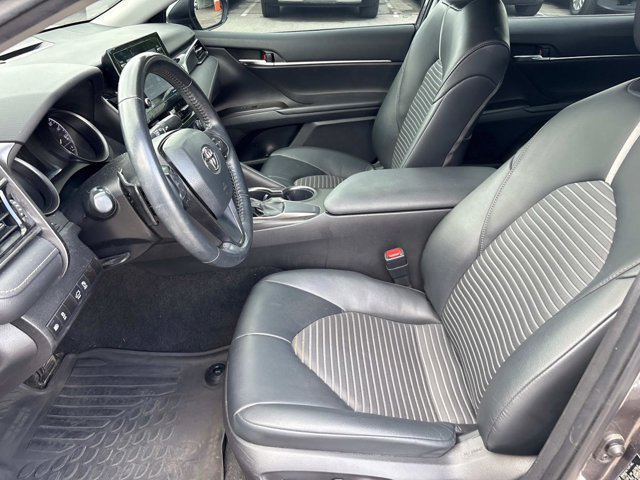Vehicle image 15 of 35
