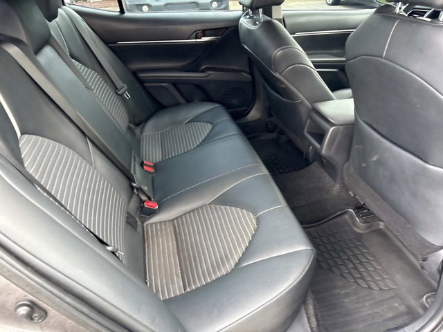 Vehicle image 12 of 35