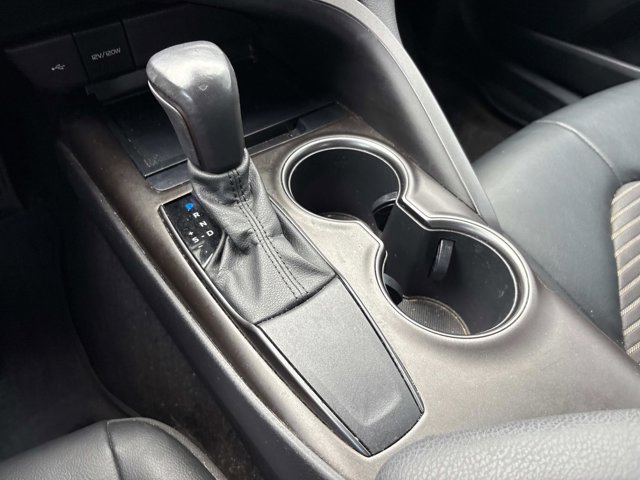 Vehicle image 24 of 35