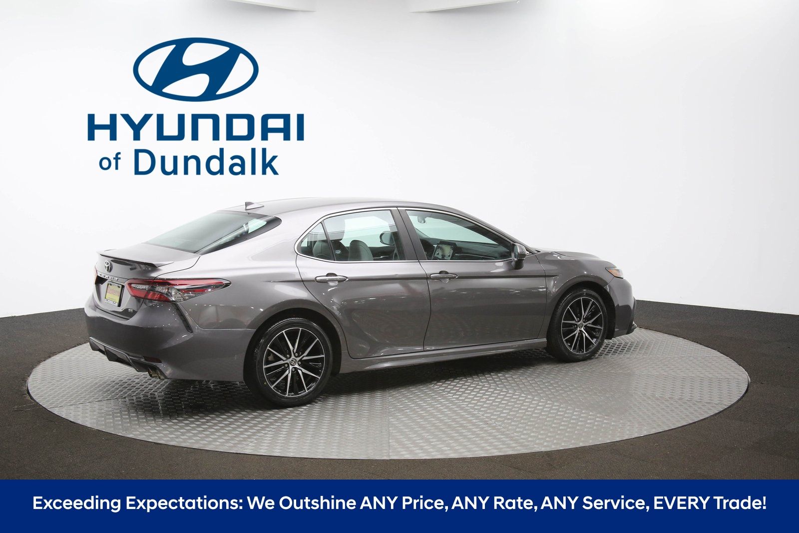 Vehicle image 24 of 62