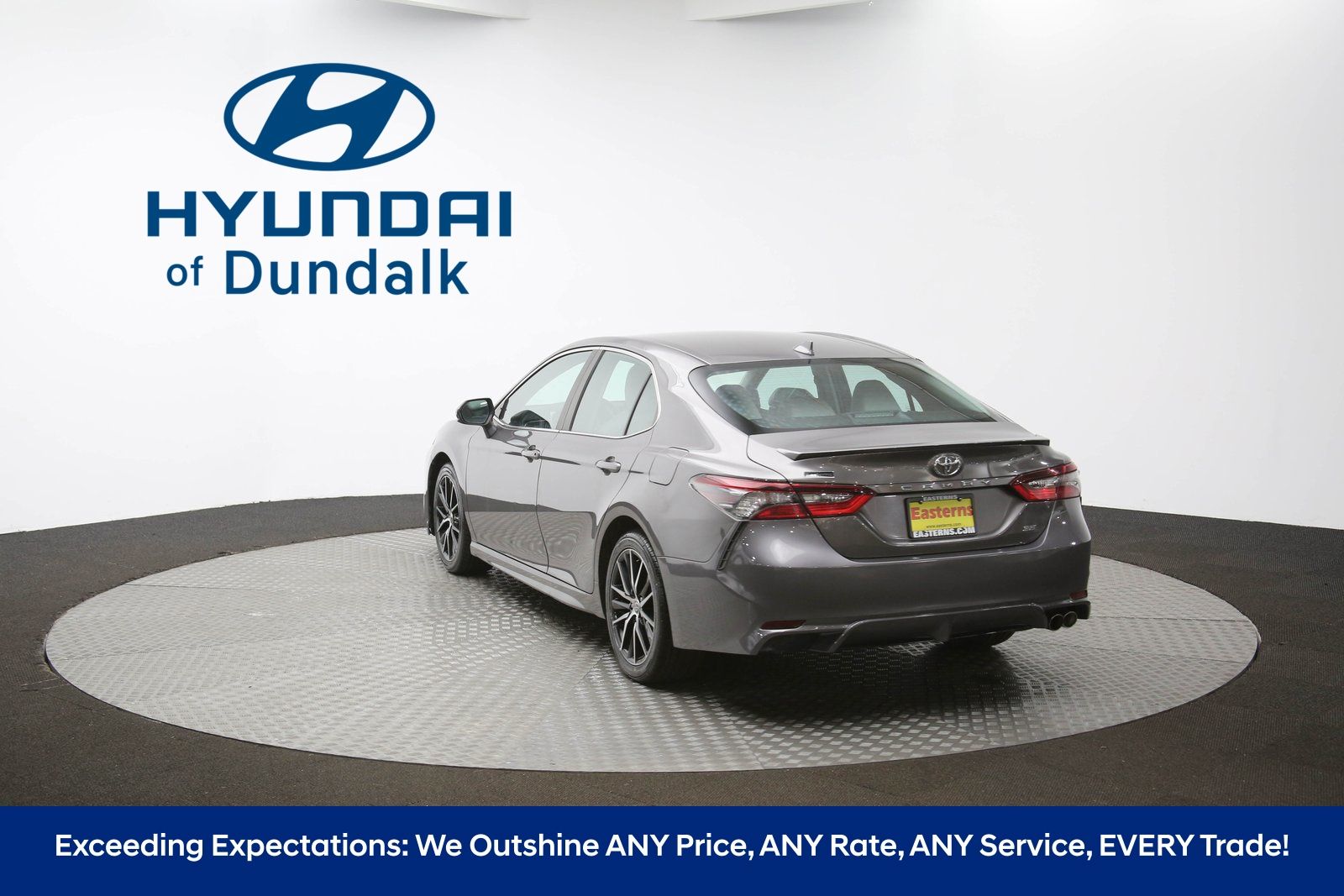 Vehicle image 30 of 62