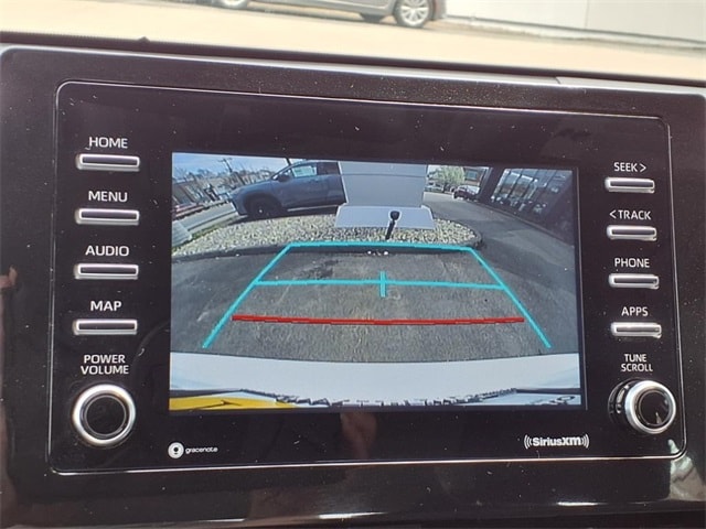 Vehicle image 27 of 30