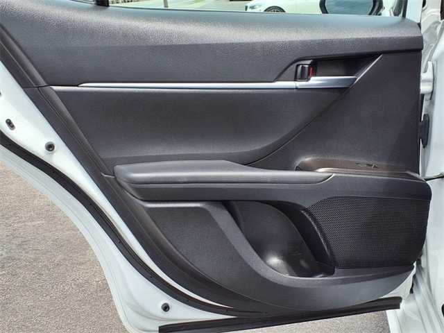 Vehicle image 29 of 30