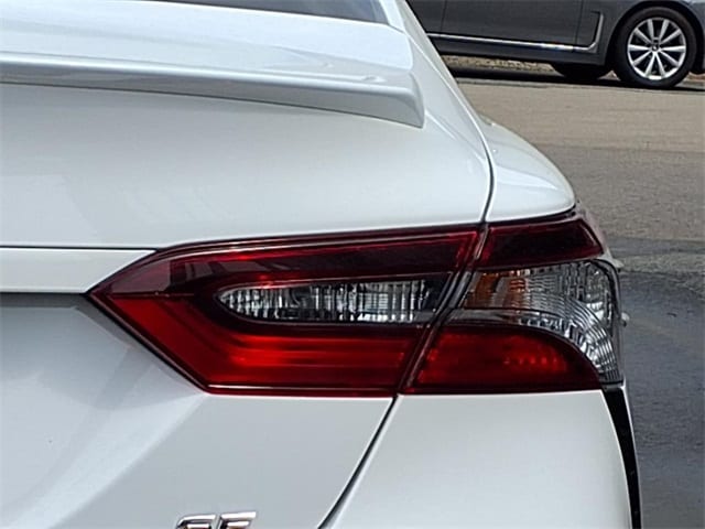 Vehicle image 15 of 30