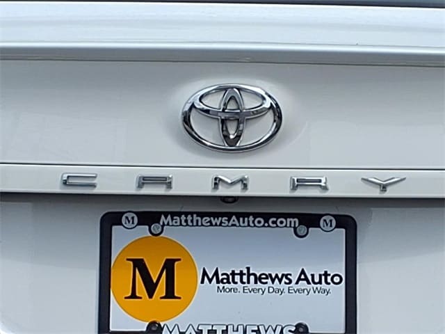 Vehicle image 14 of 30