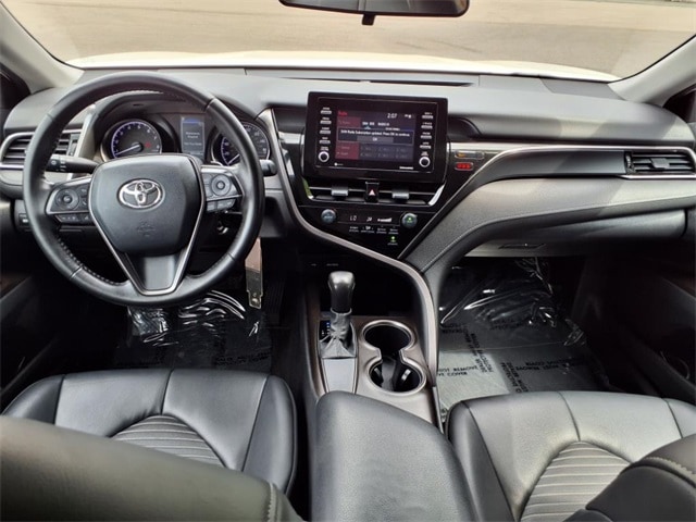 Vehicle image 22 of 30