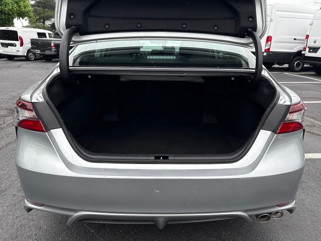 Vehicle image 12 of 29