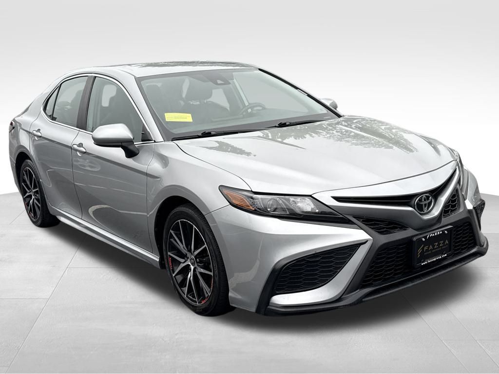 Vehicle image 3 of 29