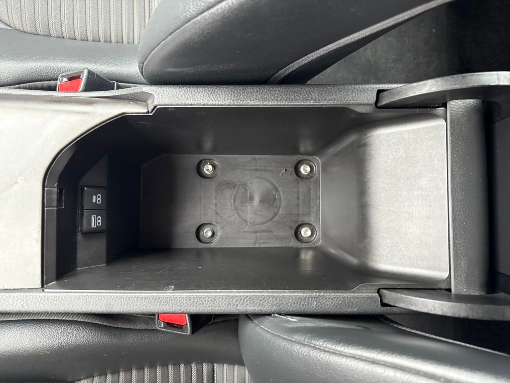 Vehicle image 28 of 29