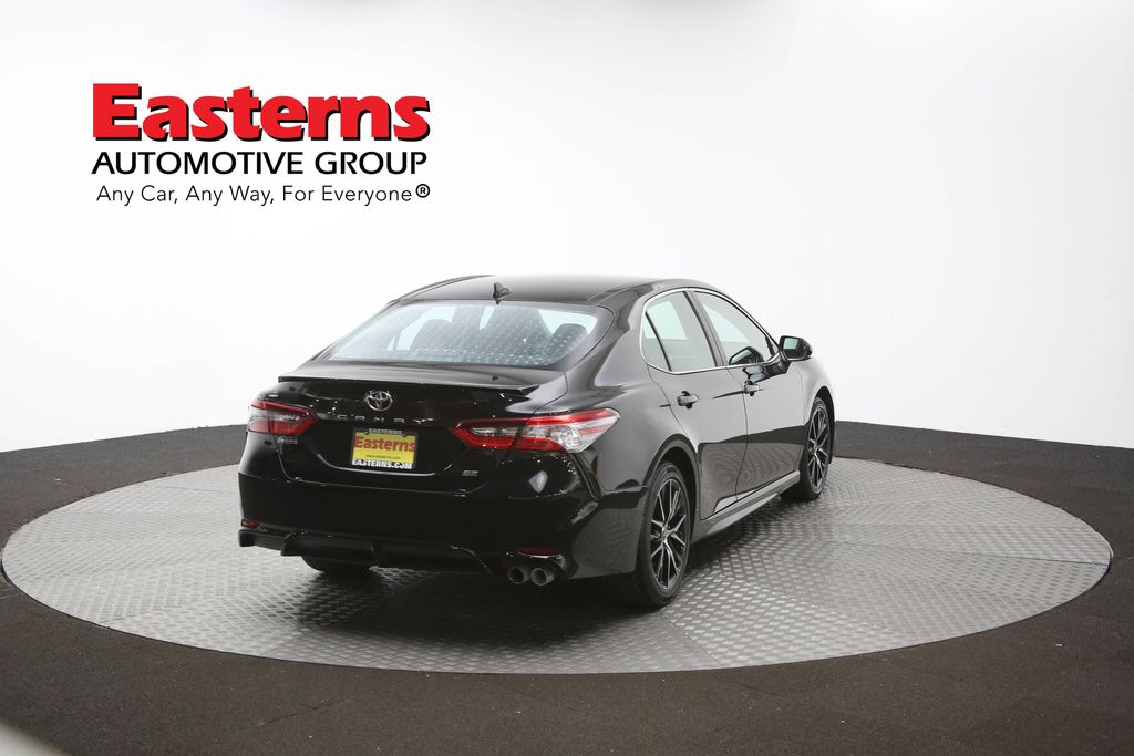 Vehicle image 20 of 61