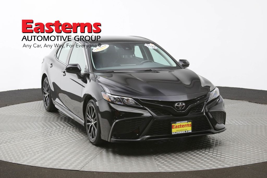 Vehicle image 14 of 61