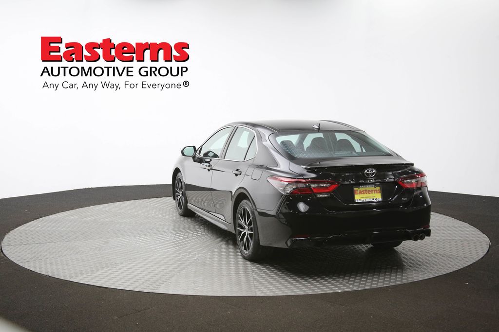 Vehicle image 29 of 61