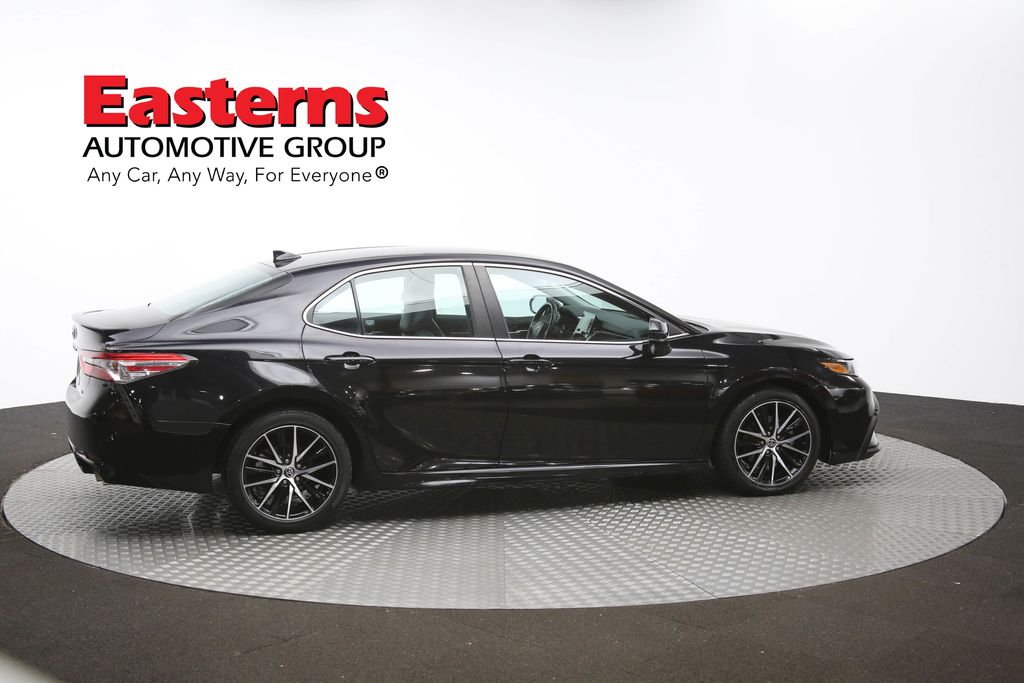 Vehicle image 23 of 61