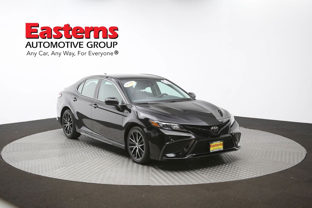 Vehicle image 16 of 61