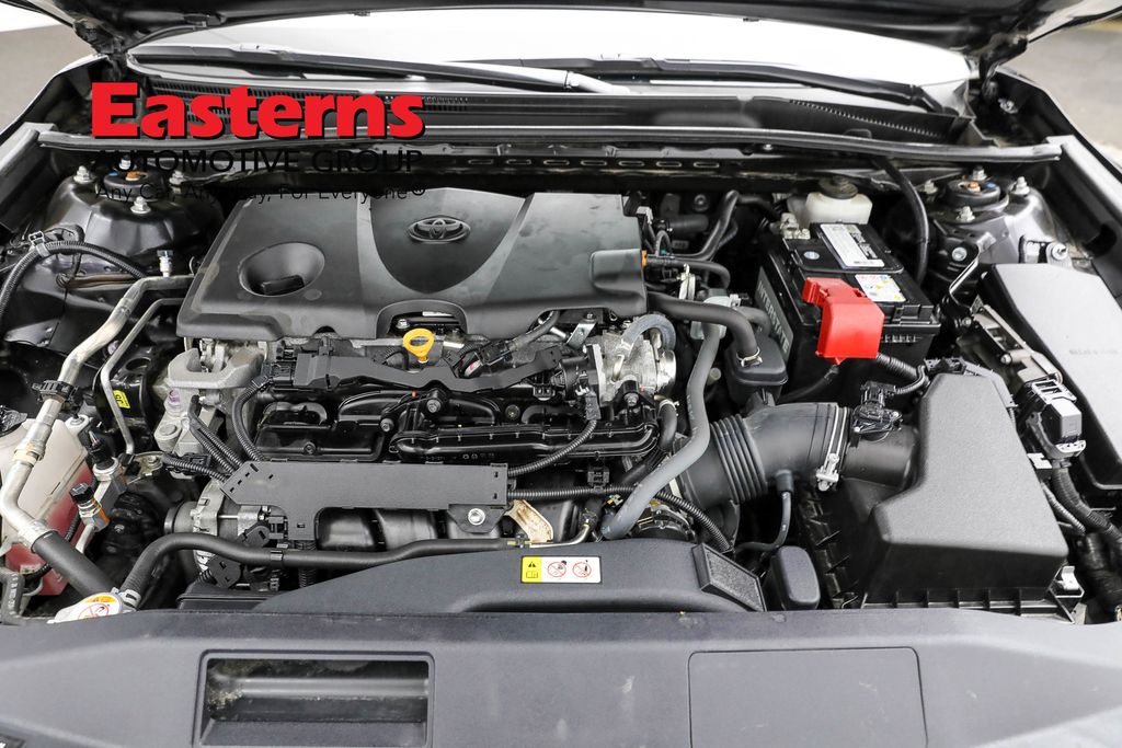 Vehicle image 37 of 61