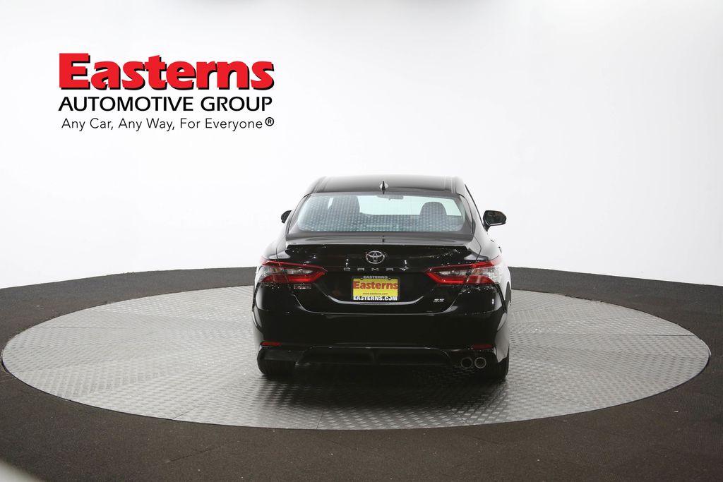 Vehicle image 27 of 61