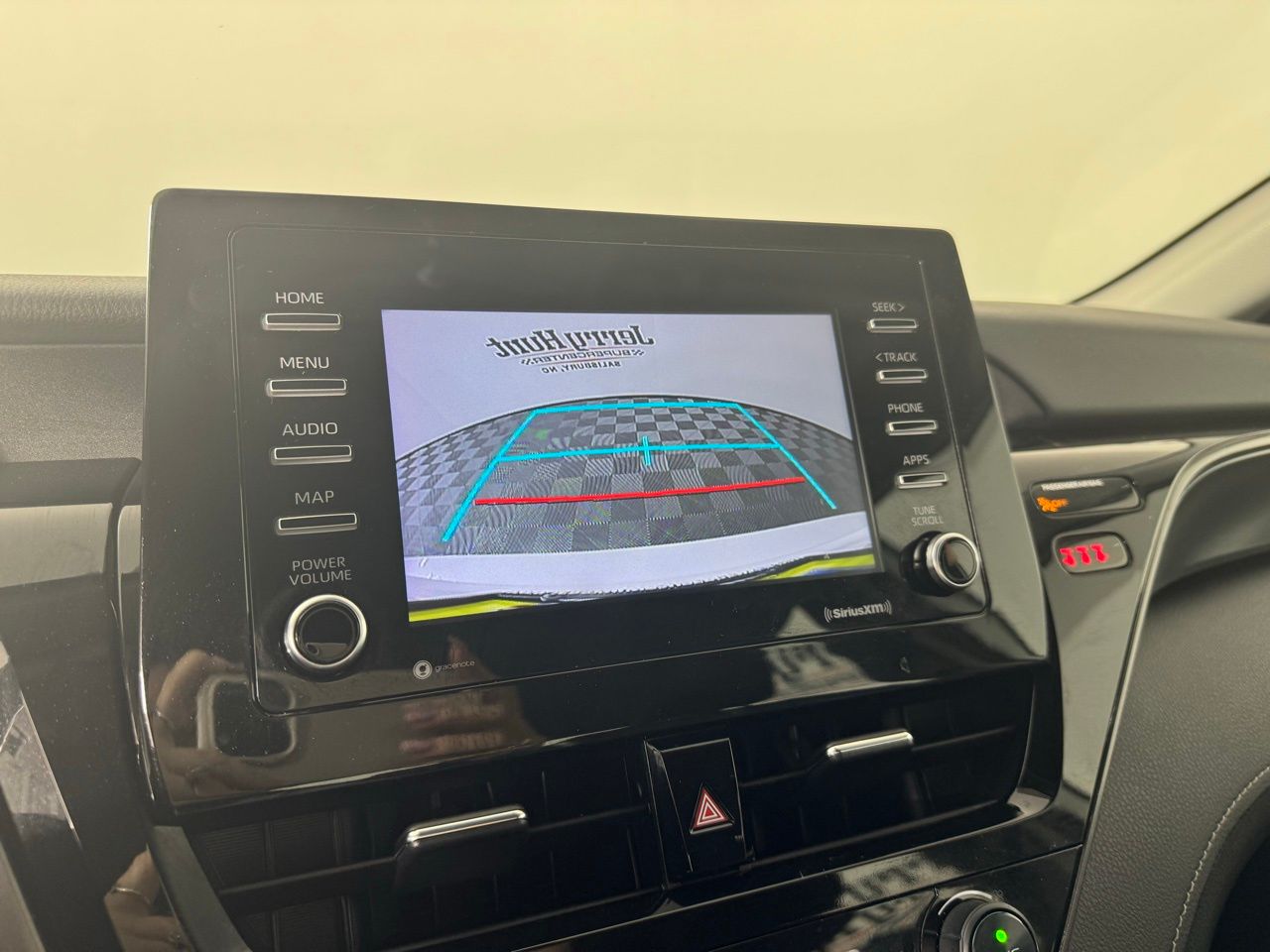 Vehicle image 20 of 30