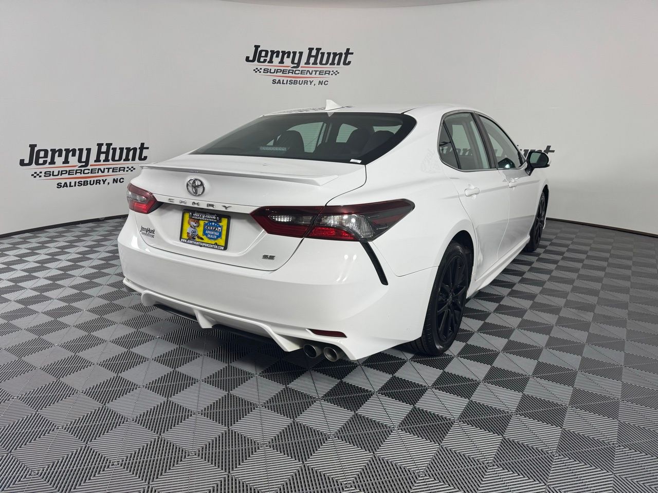 Vehicle image 4 of 30
