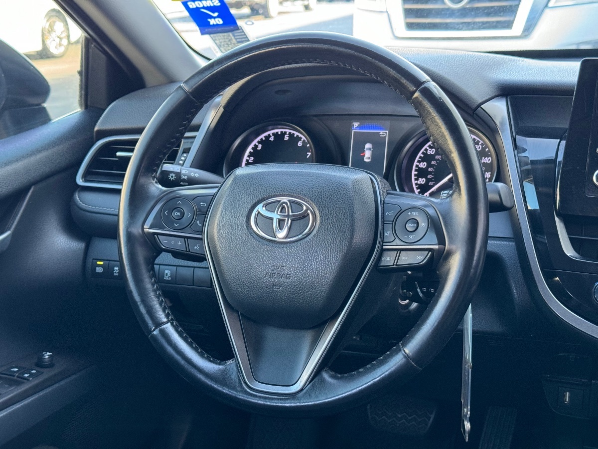 Vehicle image 18 of 18