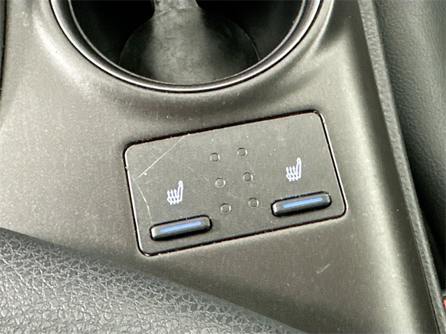 Vehicle image 27 of 29