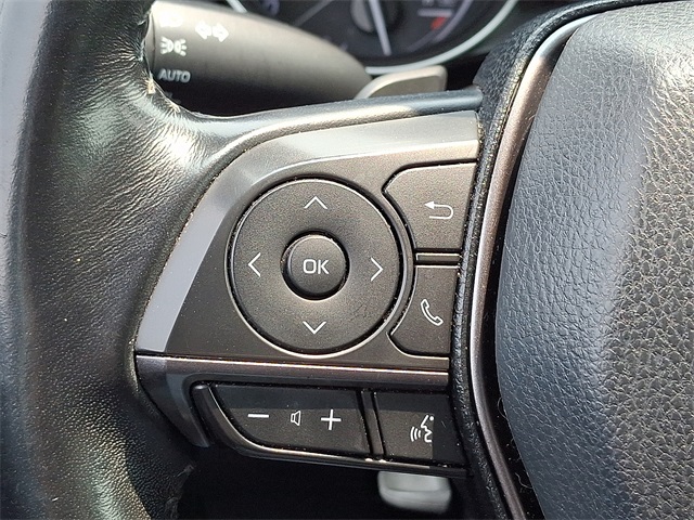 Vehicle image 25 of 31