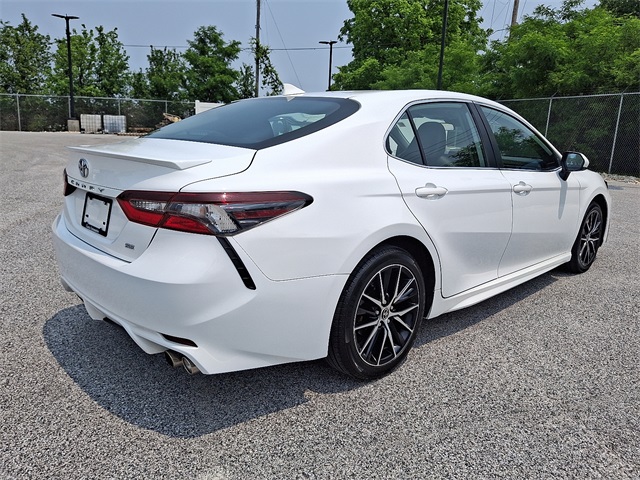 Vehicle image 7 of 31