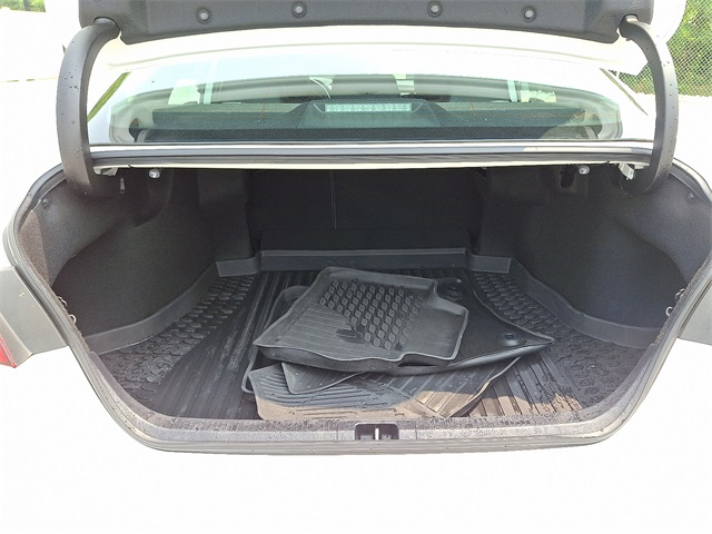 Vehicle image 29 of 31