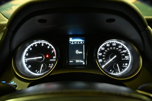 Vehicle image 31 of 50