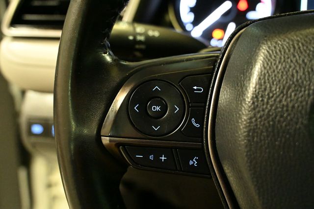 Vehicle image 30 of 50
