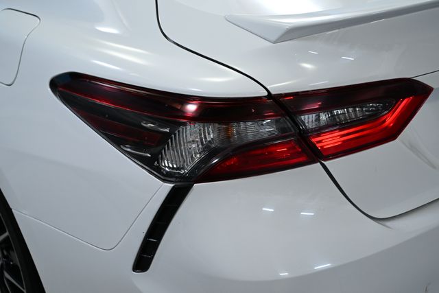 Vehicle image 13 of 50