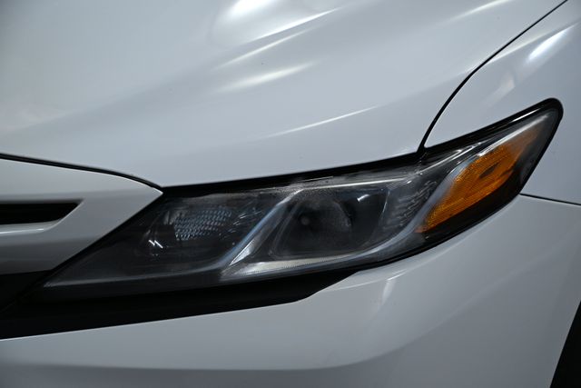 Vehicle image 12 of 50