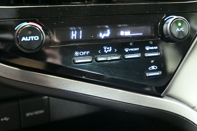 Vehicle image 25 of 50